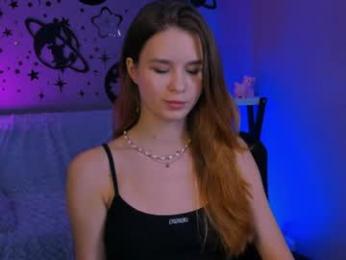 kira_so_shy webcam chaturbate model stream image