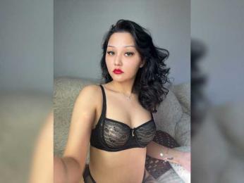 redrabbitsss webcam bongacams model stream image