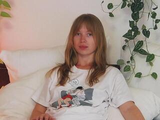 Emma Wilde webcam flirt4free model stream image