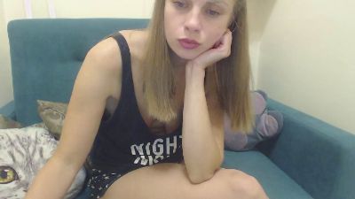 BlondyAndrea webcam model stream image