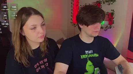 RobertAndLinela webcam model stream image