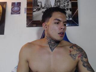 Lucifer Starr webcam model stream image