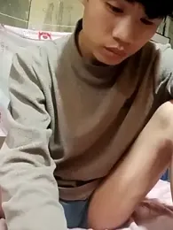 Nhyy_xx webcam stripchat model stream image