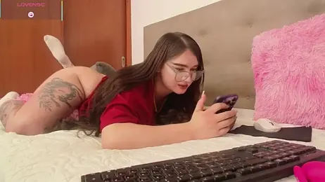 Miley_Baker webcam stripchat model stream image