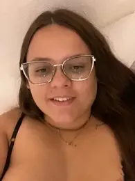 Laryssinha_69 webcam model stream image