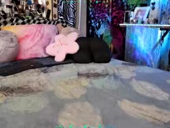 xaevynne webcam chaturbate model stream image