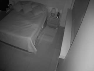 voyeurcam-casa-salsa-bedroom-13 webcam model stream image