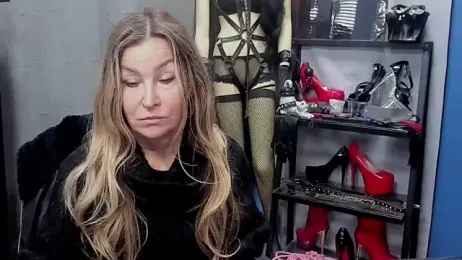 crystaLUX webcam model stream image