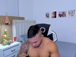 Matthew Santos webcam model stream image