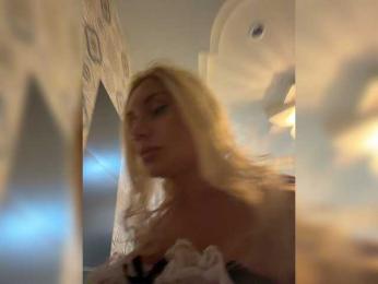 Tvoyasamka77 webcam model stream image