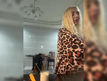 Tvoyasamka77 webcam model stream image