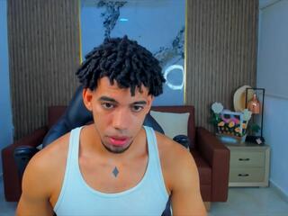 Zaiden Klein webcam model stream image
