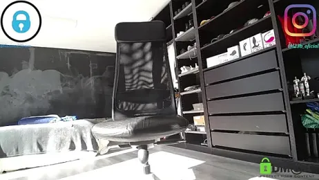 latinoo23bom webcam model stream image