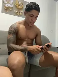 YuriCardosox79 webcam model stream image