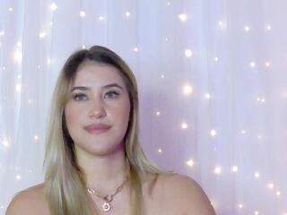 Kylie Janee webcam model stream image