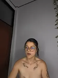 Coralinne__ webcam stripchat model stream image