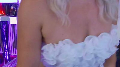 LadyTouch4u webcam model stream image