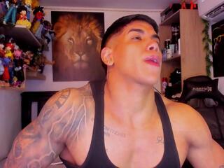 William Dracko webcam model stream image