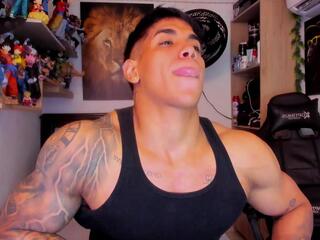 William Dracko webcam model stream image