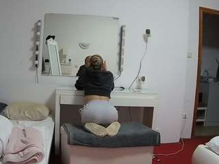 voyeurcam-julmodels-living-6 webcam model stream image