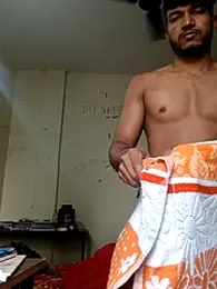 sanu_local webcam stripchat model stream image