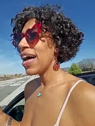 Goldenlace webcam model stream image