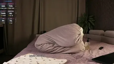GracieGalaxy webcam model stream image