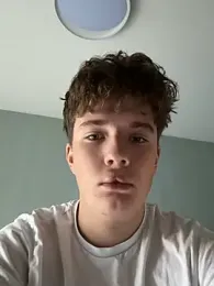 Linus2452 webcam model stream image