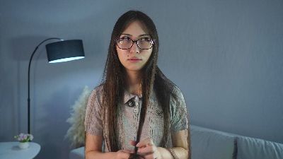 IselaGuzewicz webcam model stream image
