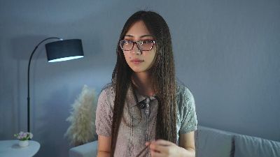 IselaGuzewicz webcam model stream image