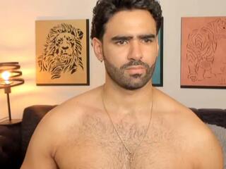 Bradley Martin webcam model stream image