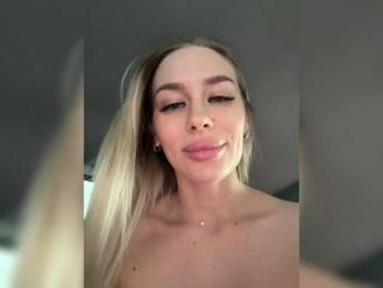 -Estonia- webcam bongacams model stream image