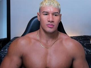 Cris Cruz webcam flirt4free model stream image