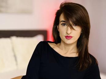 LauraRiccoo webcam model stream image