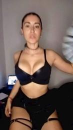 Memiii04 webcam model stream image