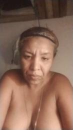 Sureyalove webcam model stream image