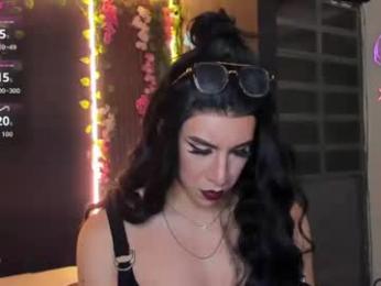 alonehazel webcam model stream image