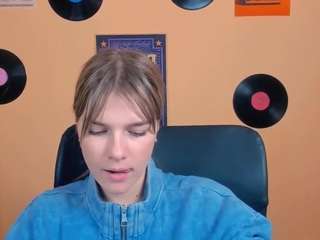 kristy-moon webcam model stream image
