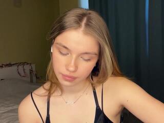 Brittany Stumpf webcam model stream image