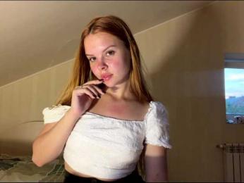 AmberKimchi webcam model stream image