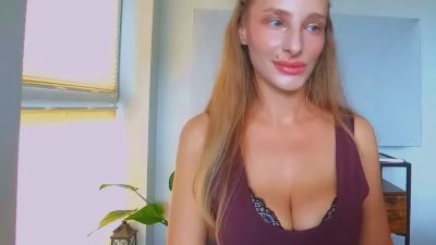 InesDesire webcam model stream image