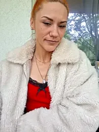 SlimBellaOfficial webcam stripchat model stream image