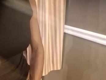 minniehunney webcam model stream image