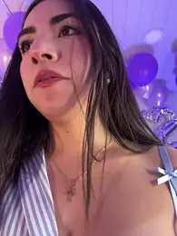 Melody_04 webcam model stream image