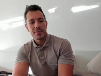 roberto4ever webcam chaturbate model stream image