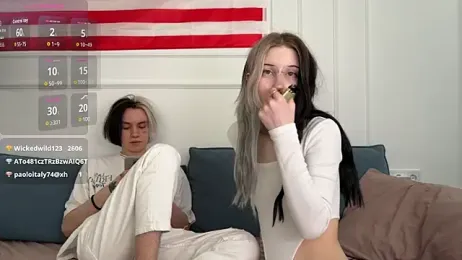 VeryRare_TwinS webcam model stream image