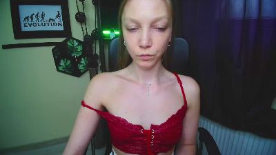 kiss_Emilly webcam model stream image