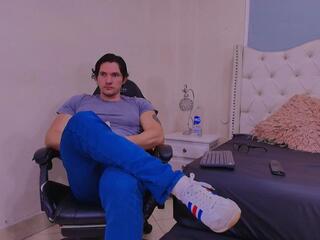 Winston Cox webcam model stream image