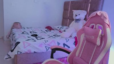 Alicesimpson1 webcam cam4 model stream image