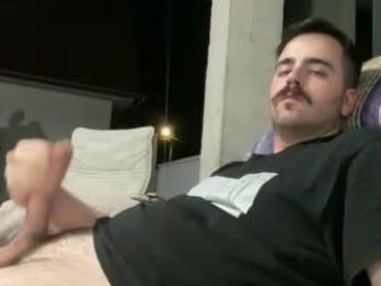 white_wizard_ webcam model stream image